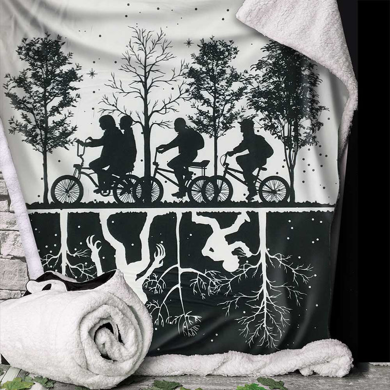 Stranger Things Soft To Touch Throw 100 x 150cm